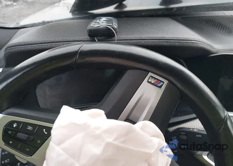 2022 BMW X6 xDrive40I z USA, uszkodzony, nr VIN 5UXCY6C03N9L99413